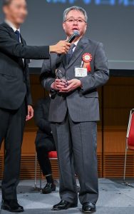 授賞式　街の屋根やさん明石・神戸店　新人賞